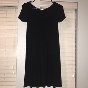 black flowy dress